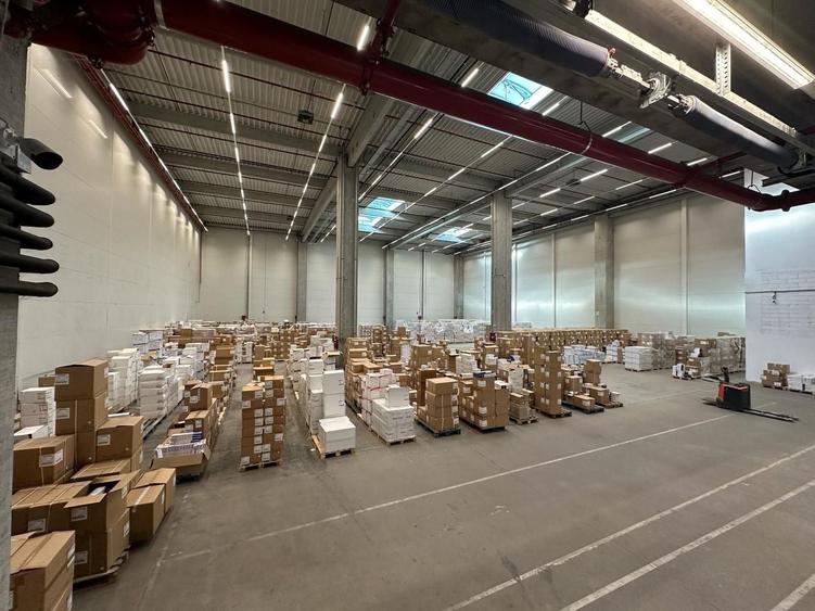 Spațiu industrial, de 850 mp, în Dragomirești-Deal