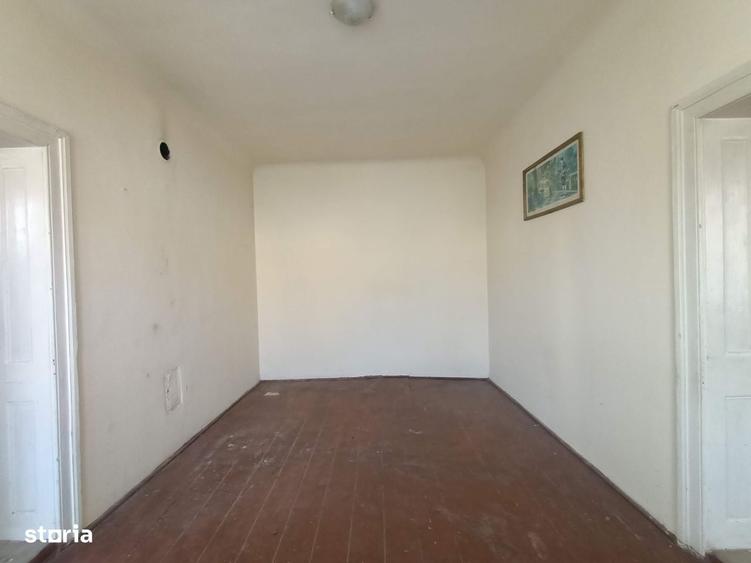 Casă cu 3 camere în Aradul Nou