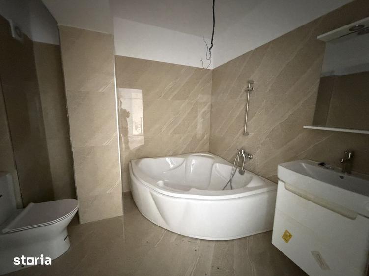 Apartament cu 4 camere în Pieptănari