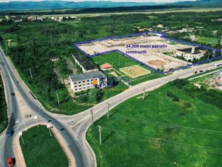 Teren de 34000 mp, în Central