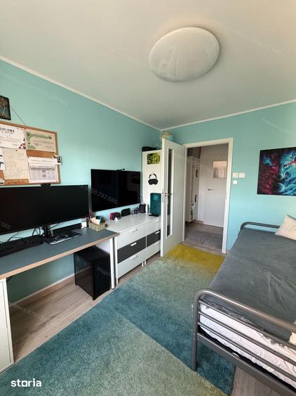 Apartament cu 3 camere decomandat în Titan