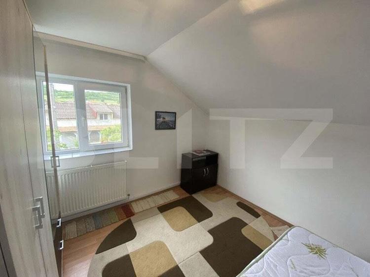 Casă cu 4 camere cu Teren 500 Mp în Central