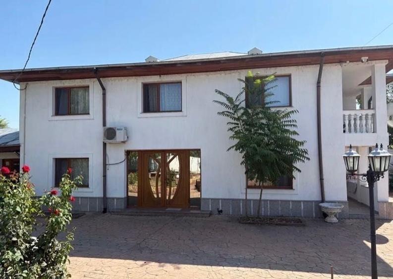Casă cu 4 camere în Mândrești-Munteni