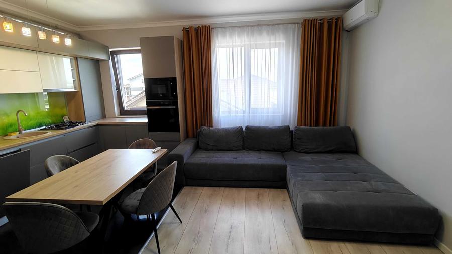 Apartament cu 2 camere semidecomandat în Giroc