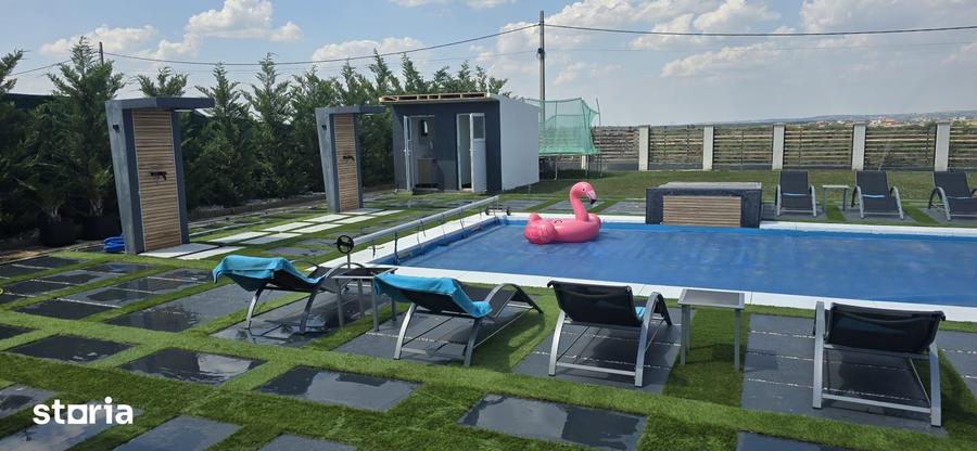Casă cu 7 camere cu Teren 1500 Mp în Sânmartin