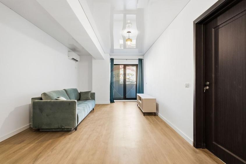 Apartament cu 2 camere semidecomandat în Nicolina