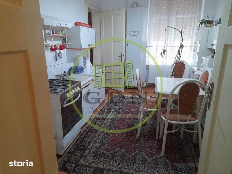Apartament cu 2 camere decomandat, mobilat în Central