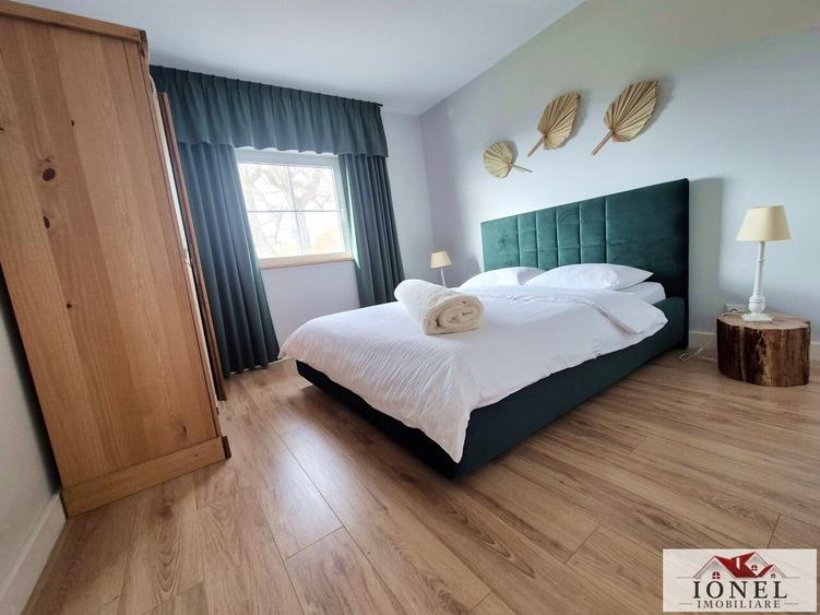 Casă individuală cu 11 camere cu Teren 114144 Mp în Abrud
