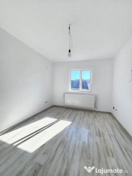 Casă cu 3 camere cu Teren 154 Mp în Central