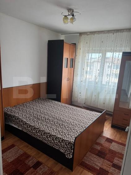 Apartament cu 3 camere decomandat, mobilat în Nord-Est