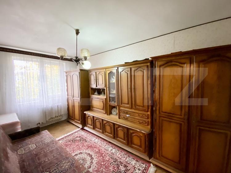 Apartament cu 3 camere decomandat în Independenței