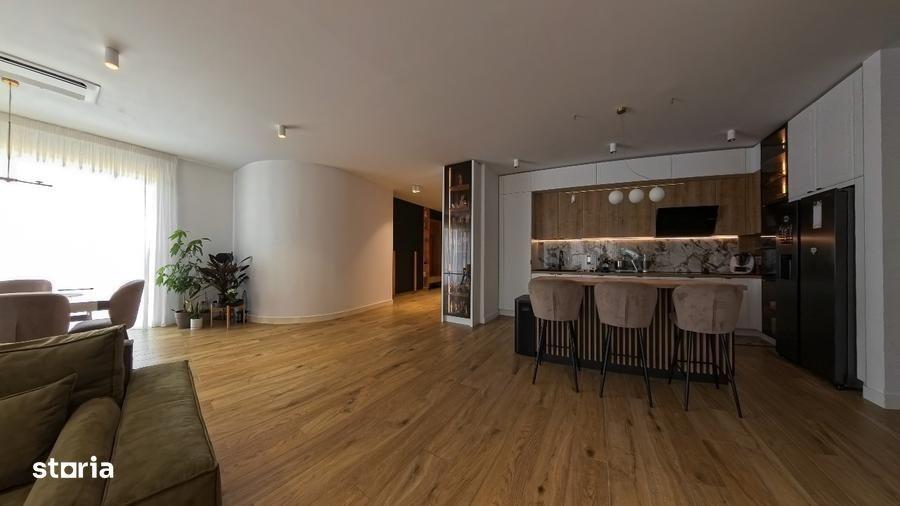 Apartament cu 4 camere decomandat, mobilat în Dacia