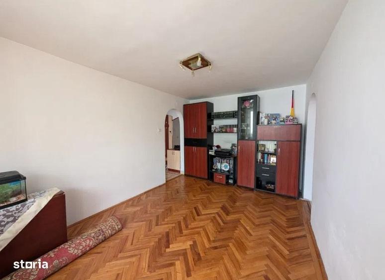Apartament cu 3 camere în Dărmănești