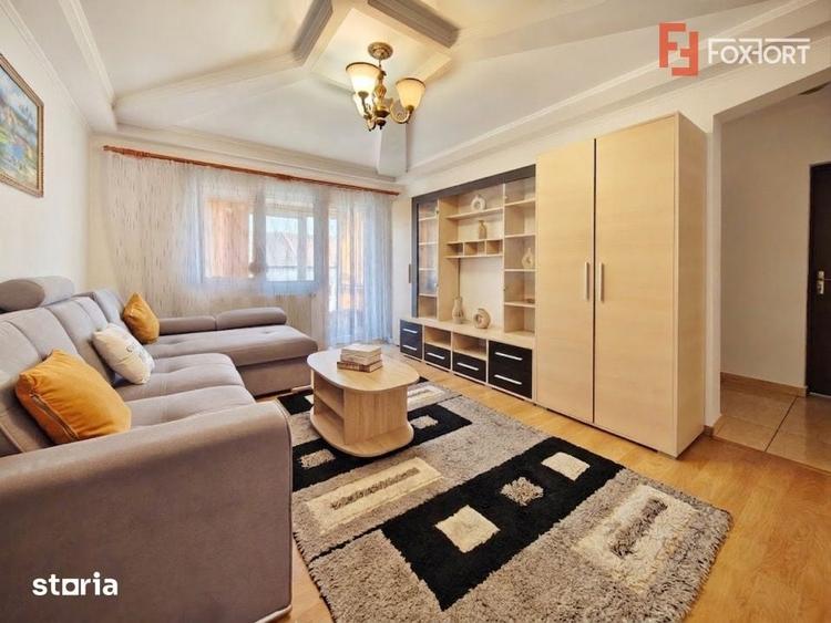 Apartament cu 3 camere semidecomandat în Elisabetin