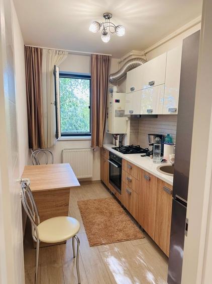 Apartament cu 2 camere decomandat în Theodor Pallady