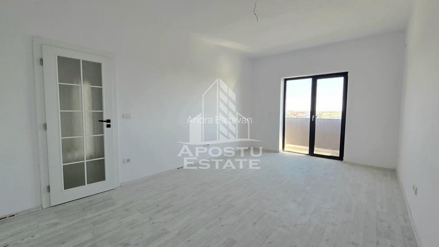 Apartament nou cu 3 camere de vanzare, bucatarie inchisa, Calea Urseni