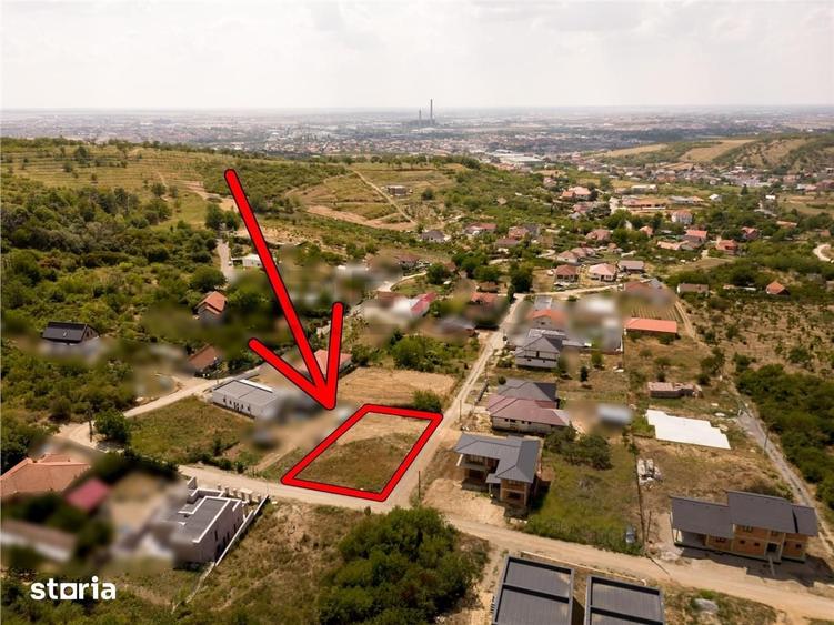 Teren de 951 mp, în Paleu