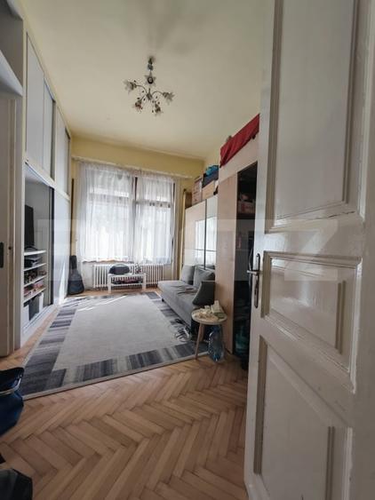 Apartament cu 4 camere circular, mobilat în P-ța Maria