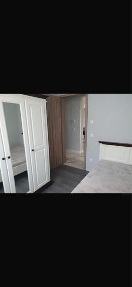 Casă cu 4 camere în Ostrovu