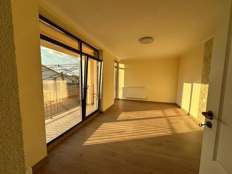 Casă cu Teren 250 Mp în Central