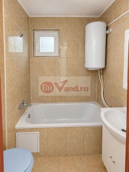 Garsonieră decomandată în Micro 40