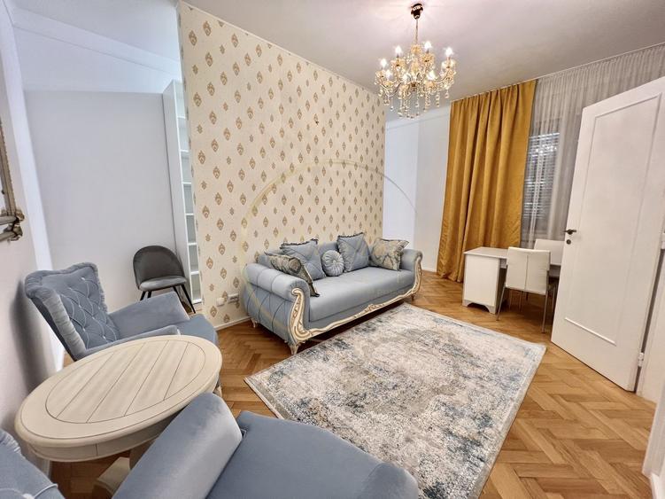 Apartament cu 3 camere, mobilat în Ultracentral