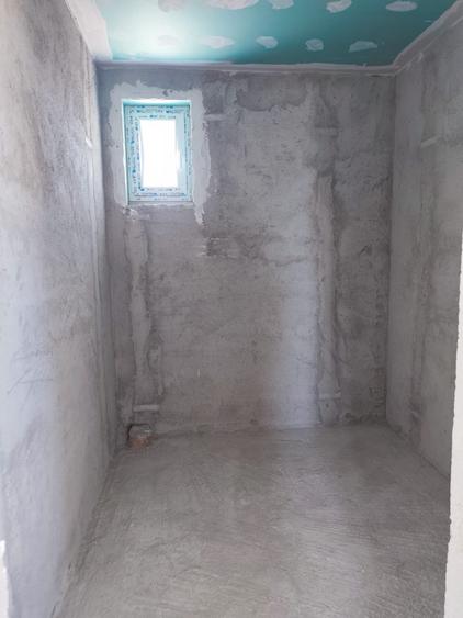 Casă individuală cu 5 camere cu Teren 354 Mp în Bâcu