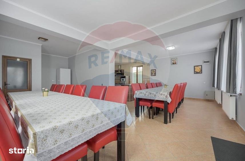 Casă cu Teren 5375 Mp în Sânmartin