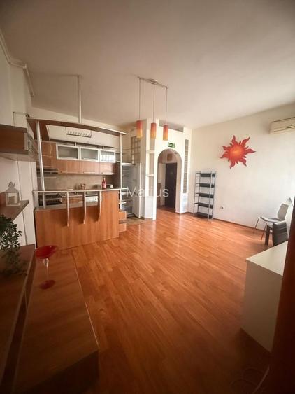 Vand apartament 2 camere langa metrou