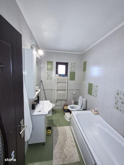 Apartament cu 3 camere decomandat în Păcurari — fotografia 3