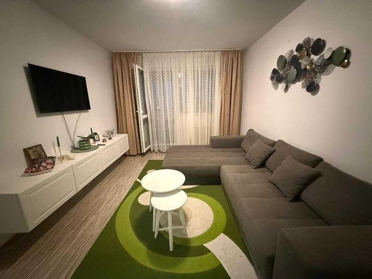 Apartament cu 2 camere decomandat în Baba Novac