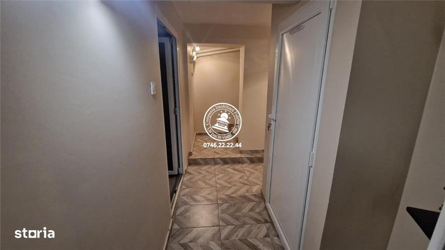 Casă cu 4 camere în Dorobanț