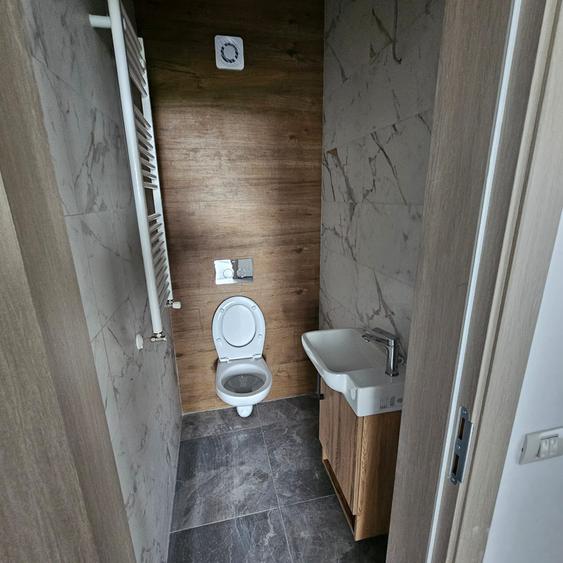 Apartament cu 3 camere în Berceni