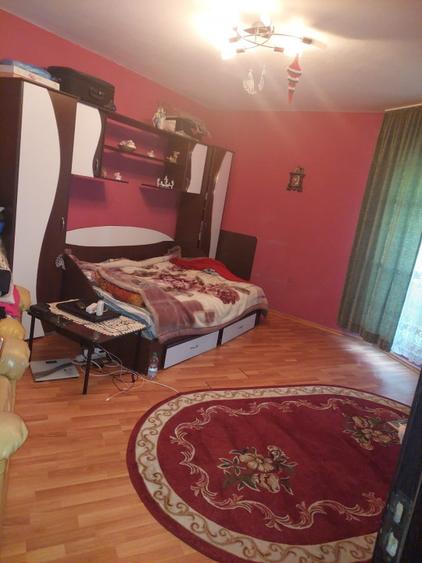 Apartament cu 3 camere decomandat în Vidin-Progresul