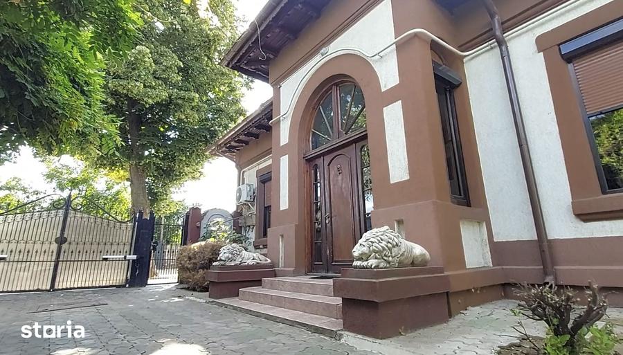 Casă cu 6 camere cu Teren 1022 Mp în Central