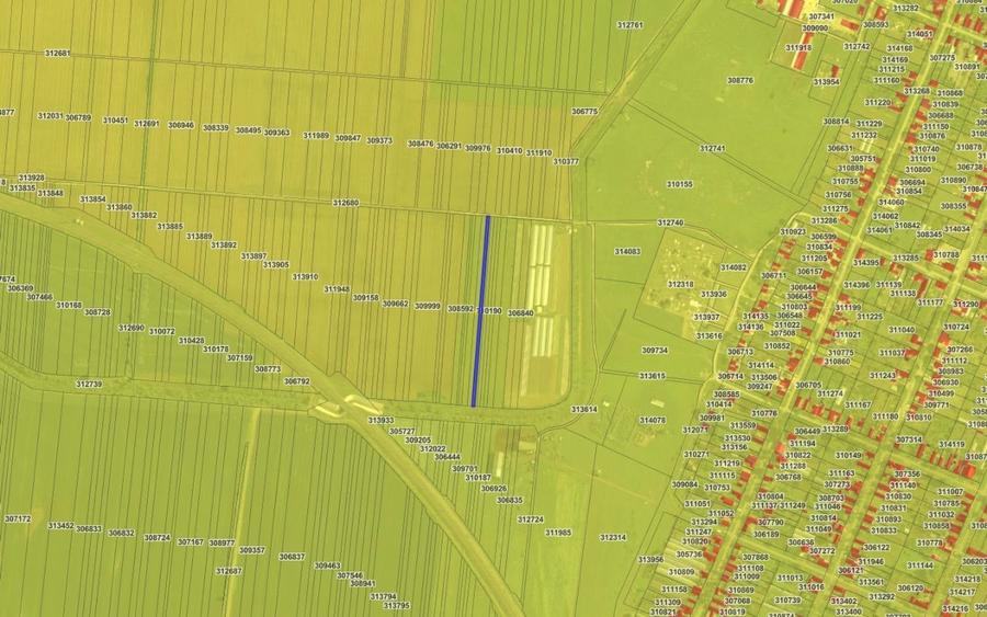 Teren agricol extravilan de 5869 mp, în Ghioroc
