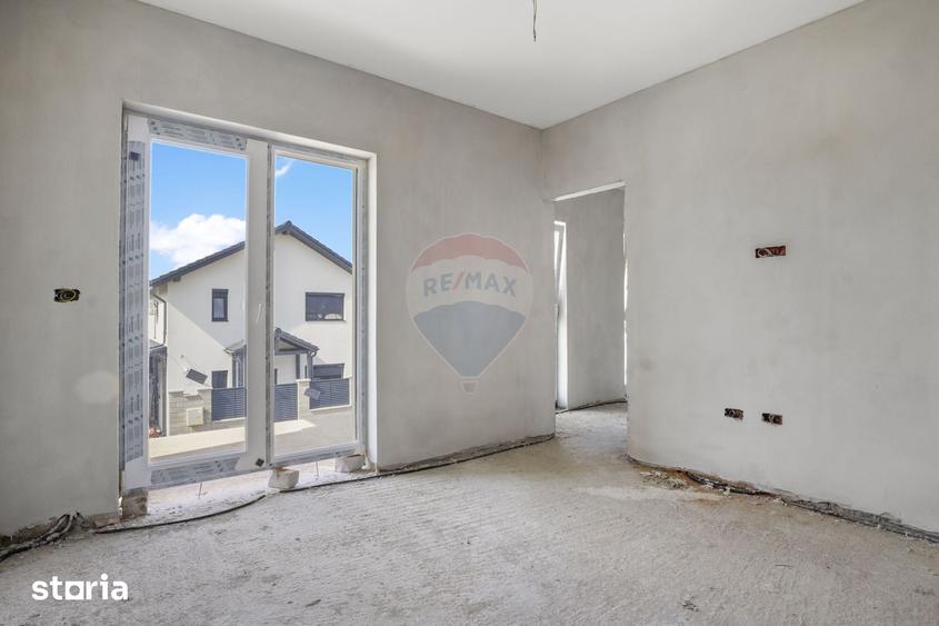Casă cu 5 camere cu Teren 392 Mp în 6 Vânători
