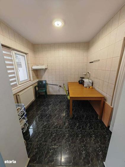 Casă cu 5 camere cu Teren 191 Mp în Central