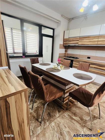 Apartament cu 3 camere, mobilat în Tractorul