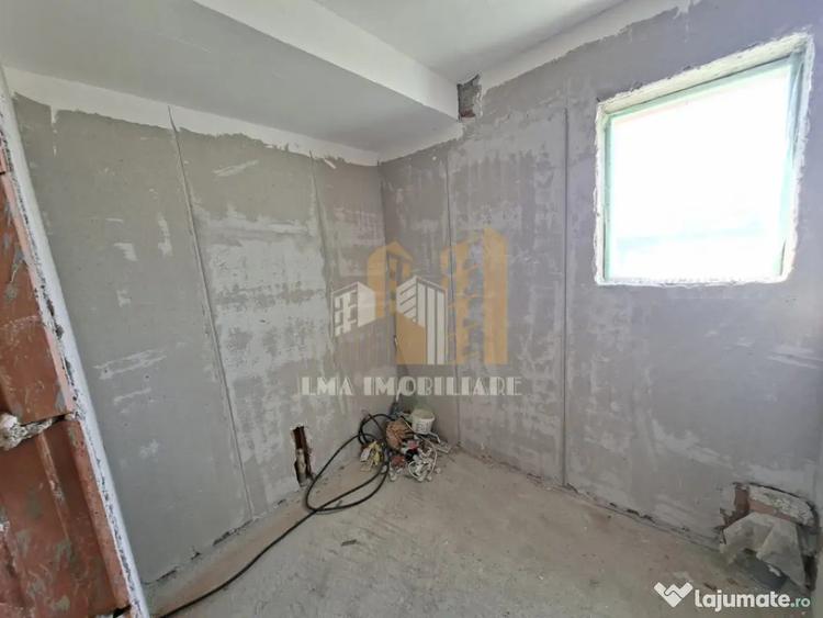 Casă cu 4 camere cu Canalizare în Sânpetru