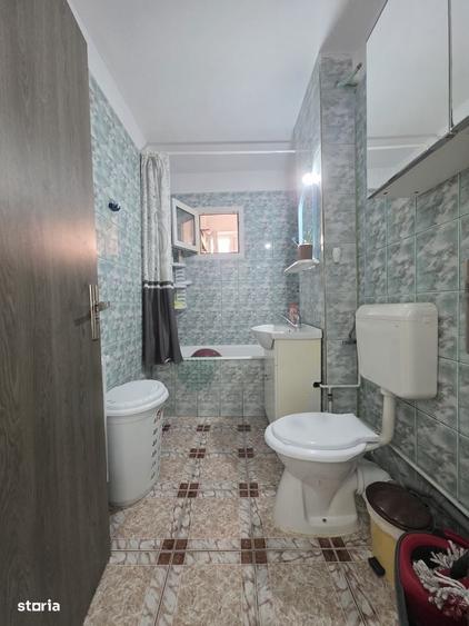 Apartament cu 3 camere în Florilor