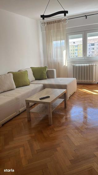 Apartament cu 3 camere decomandat în Mihai Viteazul