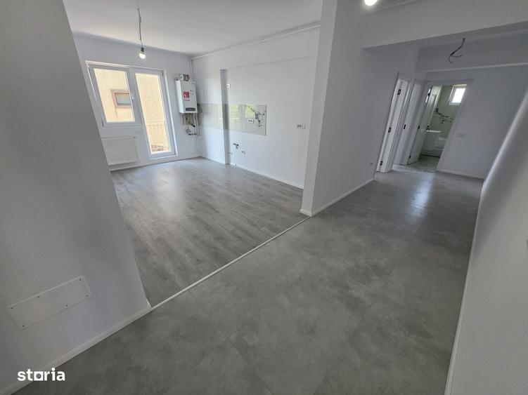 Apartament cu 3 camere decomandat în Dobroești