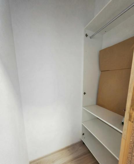 Apartament cu 2 camere semidecomandat în Tractorul