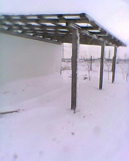 Teren de 3000 mp, în Milcov