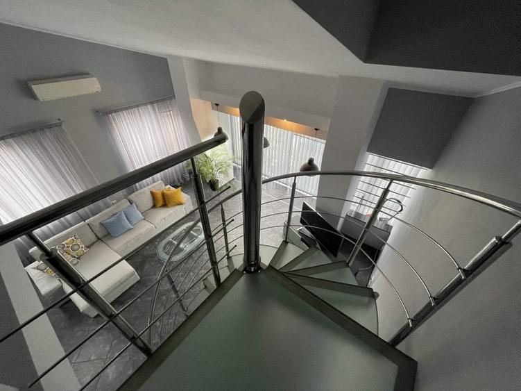 Apartament cu 3 camere decomandat în Crișan