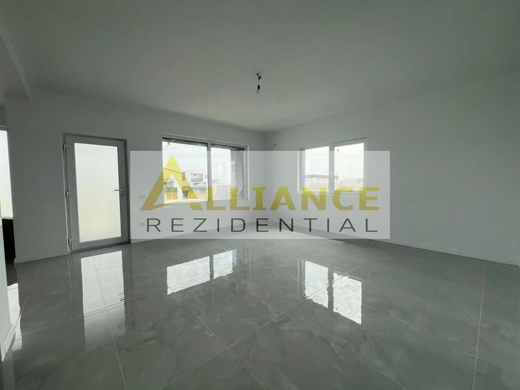 Casă individuală cu 3 camere decomandat cu Canalizare în Berceni