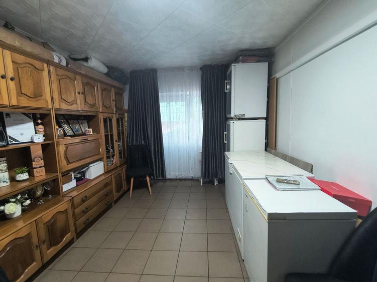 Apartament cu 2 camere decomandat în Palas