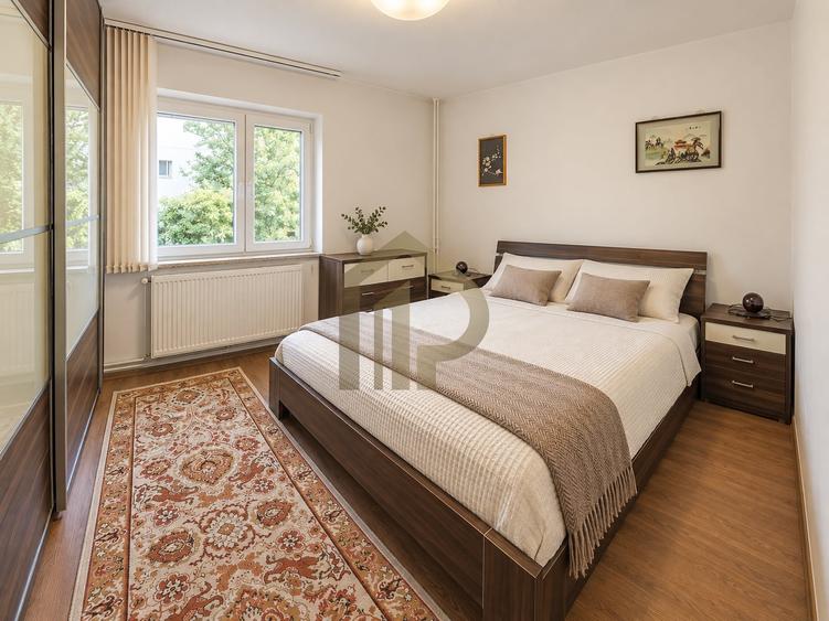Apartament cu 3 camere semidecomandat în Drumul Sării