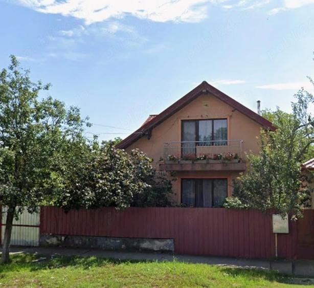 Casă cu Teren 1500 Mp în Șag